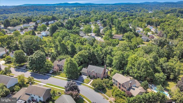 3609 HORSHAM DR, Mechanicsburg, PA 17050