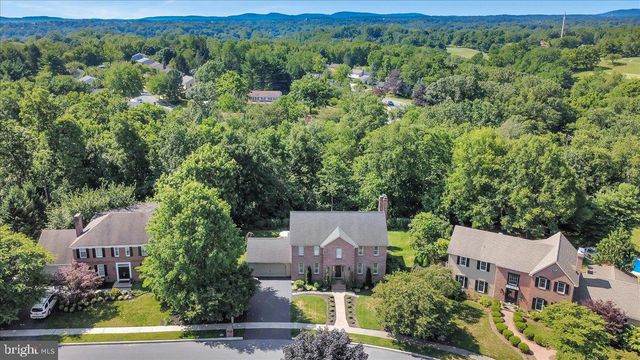 3609 HORSHAM DR, Mechanicsburg, PA 17050