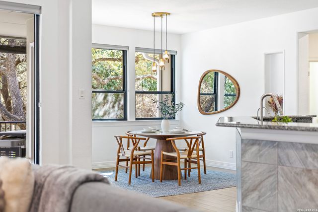 2818 Falling Brk, San Antonio, TX 78258