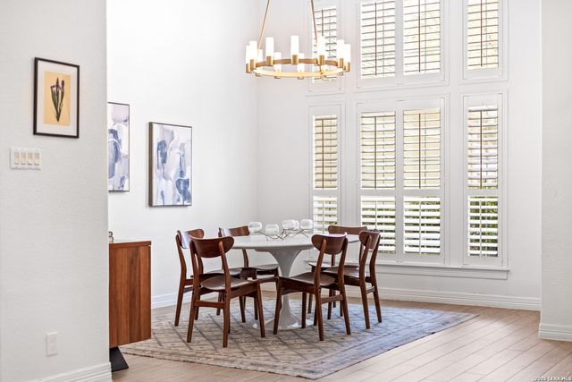 2818 Falling Brk, San Antonio, TX 78258