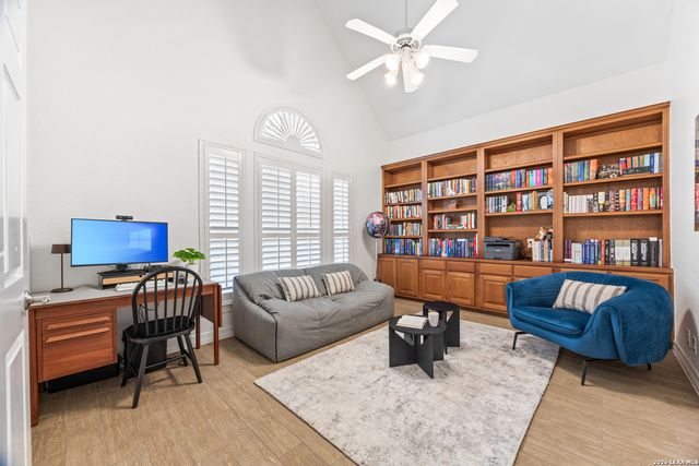 2818 Falling Brk, San Antonio, TX 78258