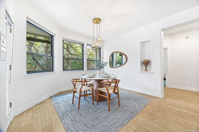 2818 Falling Brk, San Antonio, TX 78258