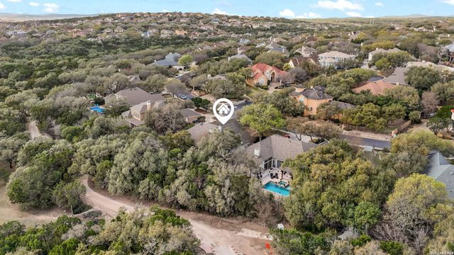 2818 Falling Brk, San Antonio, TX 78258