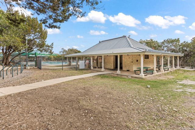 2818 Falling Brk, San Antonio, TX 78258