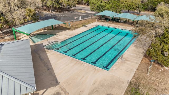 2818 Falling Brk, San Antonio, TX 78258