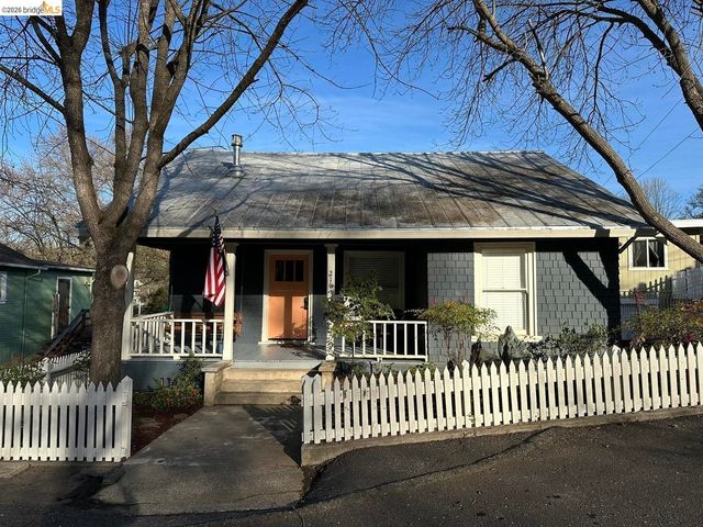 216 Theall ST, Sonora, CA 95370