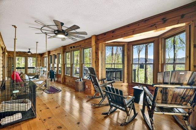 1831 Walnut Ridge, Ellijay, GA 30536