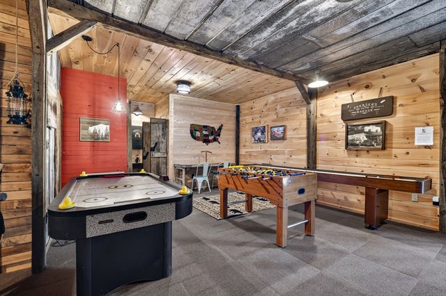 1831 Walnut Ridge, Ellijay, GA 30536