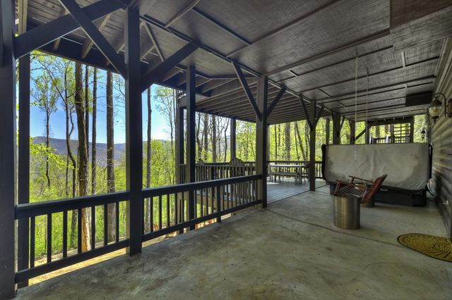 1831 Walnut Ridge, Ellijay, GA 30536