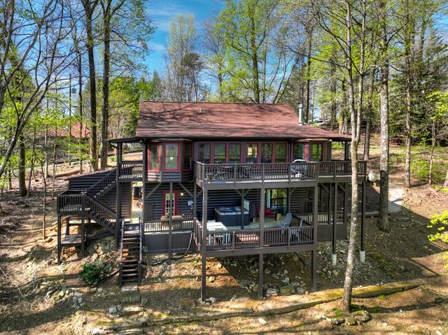 1831 Walnut Ridge, Ellijay, GA 30536