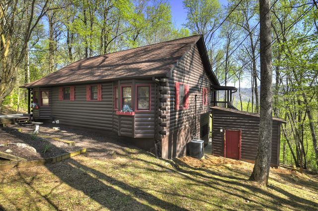 1831 Walnut Ridge, Ellijay, GA 30536