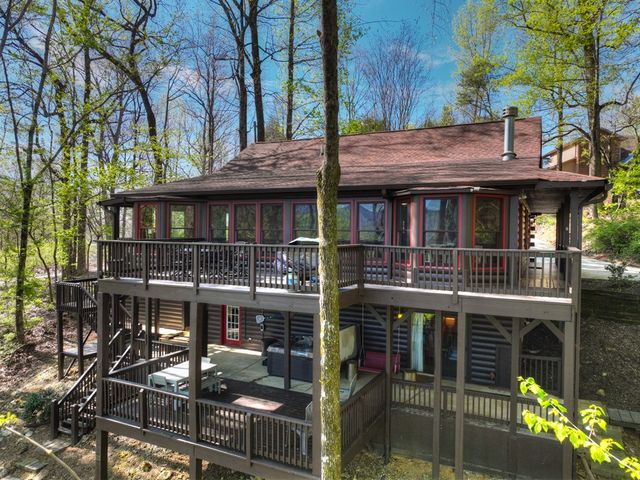 1831 Walnut Ridge, Ellijay, GA 30536