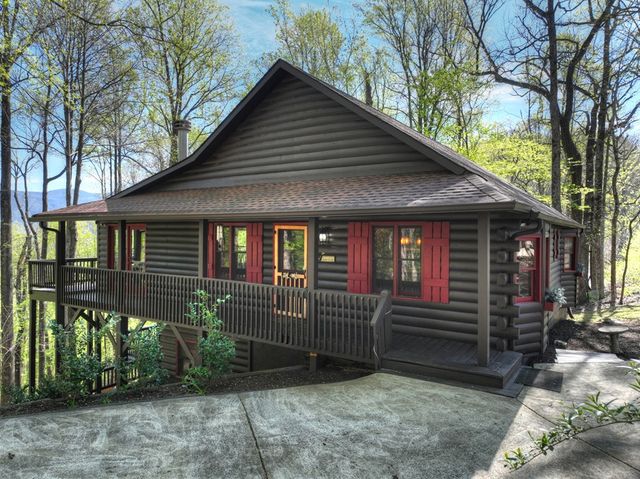 1831 Walnut Ridge, Ellijay, GA 30536