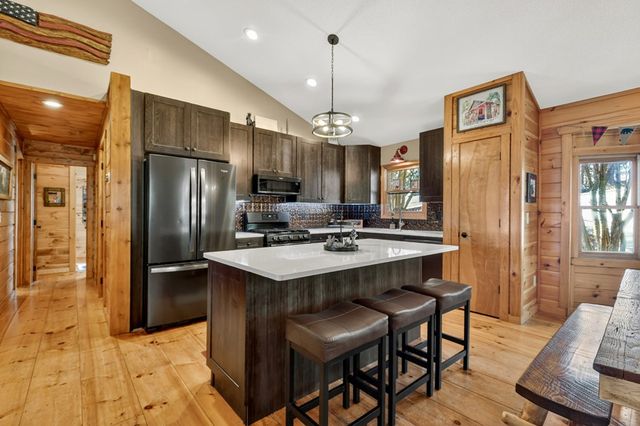 1831 Walnut Ridge, Ellijay, GA 30536