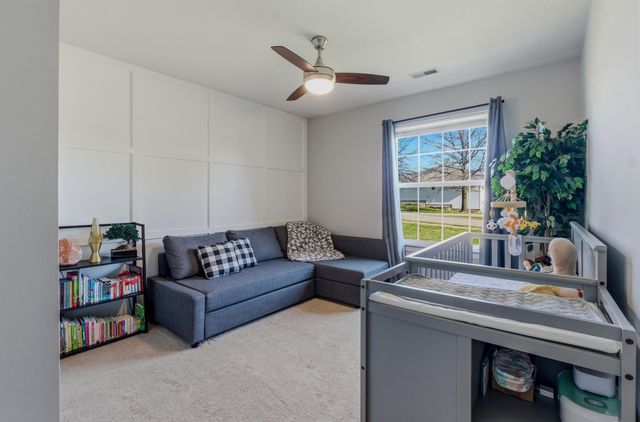 4804 LILLIAN DR, Columbia, MO 65202