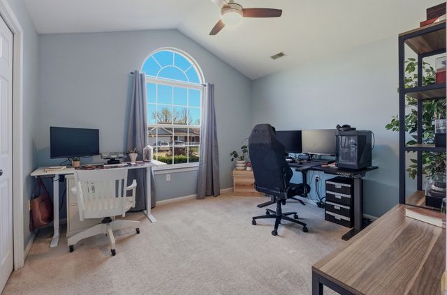 4804 LILLIAN DR, Columbia, MO 65202