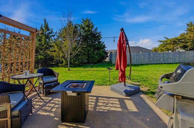 4804 LILLIAN DR, Columbia, MO 65202