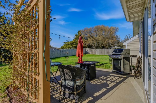 4804 LILLIAN DR, Columbia, MO 65202