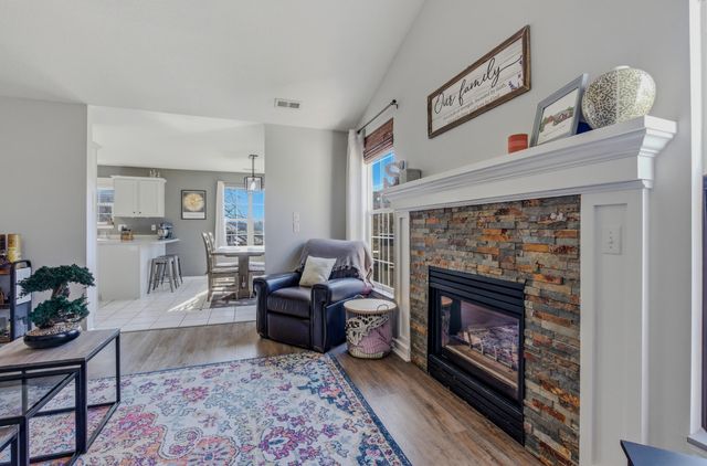 4804 LILLIAN DR, Columbia, MO 65202