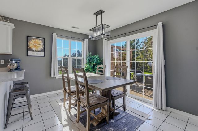 4804 LILLIAN DR, Columbia, MO 65202