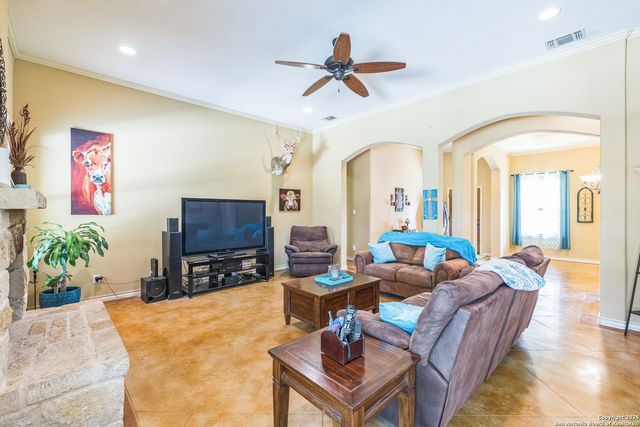 448 Western, Bandera, TX 78003