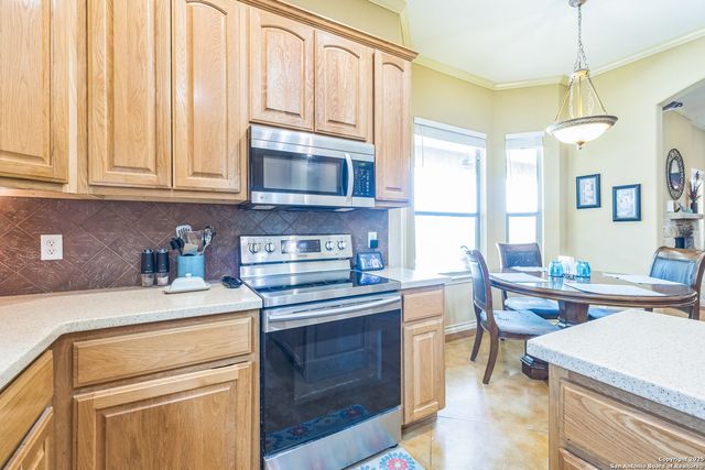 448 Western, Bandera, TX 78003