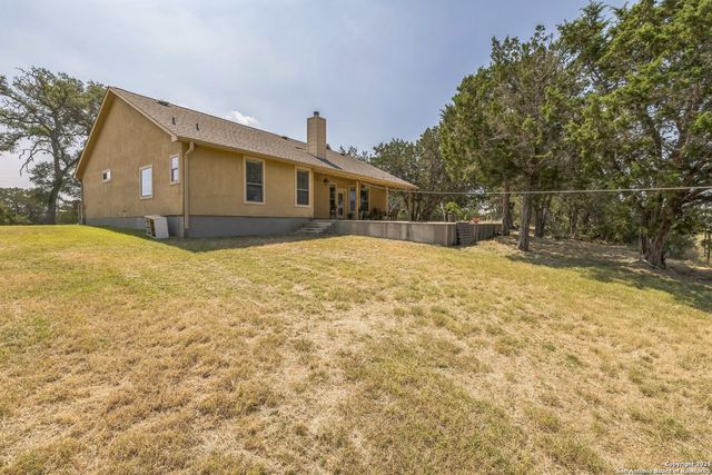 448 Western, Bandera, TX 78003