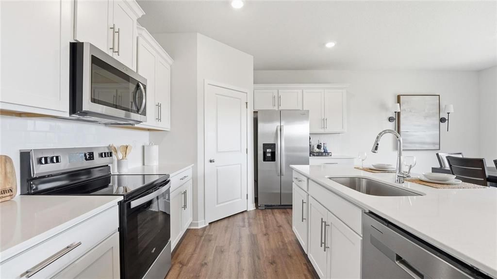36432 W 102nd Place, De Soto, KS 66018