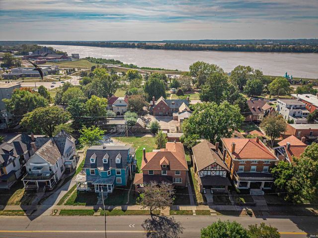 731 SE Riverside Drive, Evansville, IN 47713