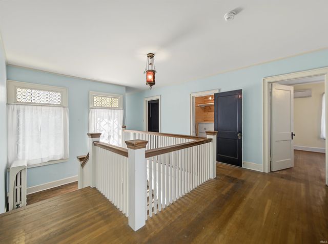 731 SE Riverside Drive, Evansville, IN 47713