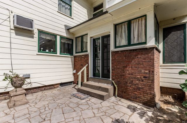 731 SE Riverside Drive, Evansville, IN 47713