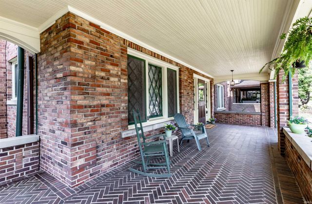731 SE Riverside Drive, Evansville, IN 47713