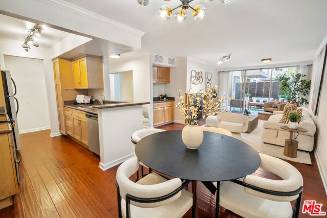 1745 Camino Palmero Street 104, Los Angeles, CA 90046