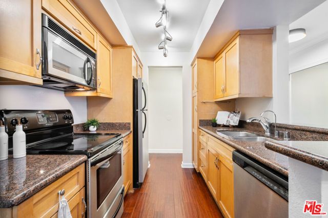 1745 Camino Palmero Street 104, Los Angeles, CA 90046