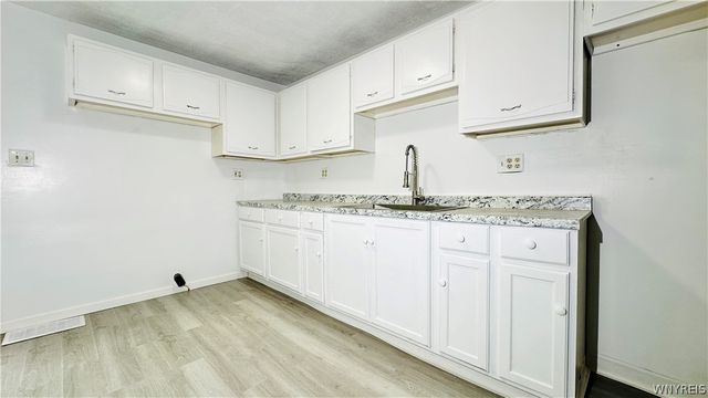 1326 Garden Avenue, Niagara Falls, NY 14305