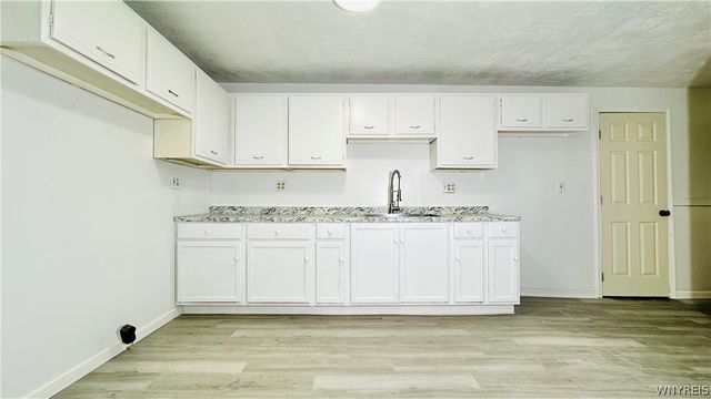 1326 Garden Avenue, Niagara Falls, NY 14305
