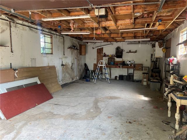 1326 Garden Avenue, Niagara Falls, NY 14305