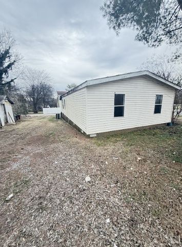 542 W Eastland St, Gallatin, TN 37066