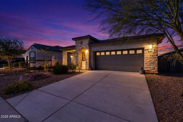 18348 W ARTEMISA Avenue, Wittmann, AZ 85361