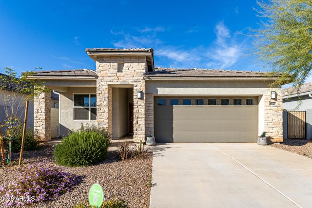 18348 W ARTEMISA Avenue, Wittmann, AZ 85361