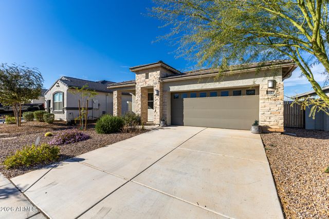 18348 W ARTEMISA Avenue, Wittmann, AZ 85361