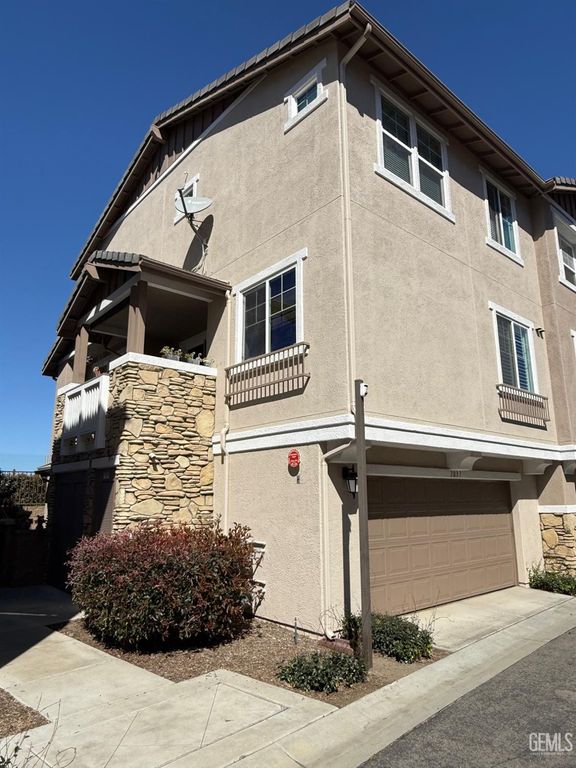 3037 Cole Grade Drive, Santee, CA 92071