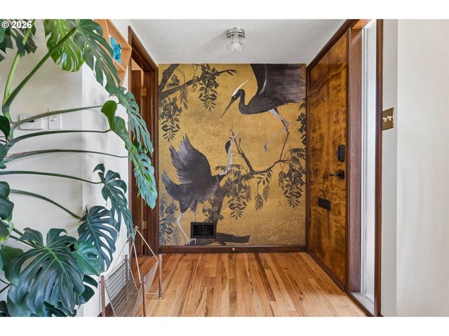 9505 Ne THOMPSON St, Portland, OR 97220