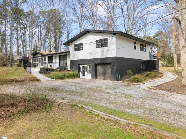 401 Clairmont Drive, Greenwood, SC 29649