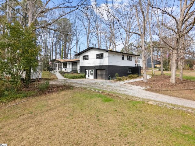 401 Clairmont Drive, Greenwood, SC 29649