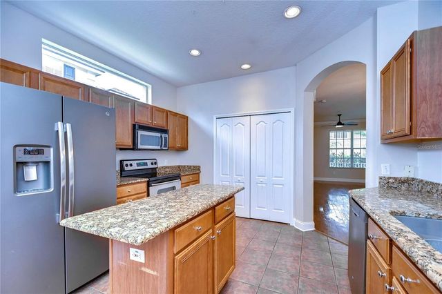 8907 ASHFORD GABLES, Tampa, FL 33626