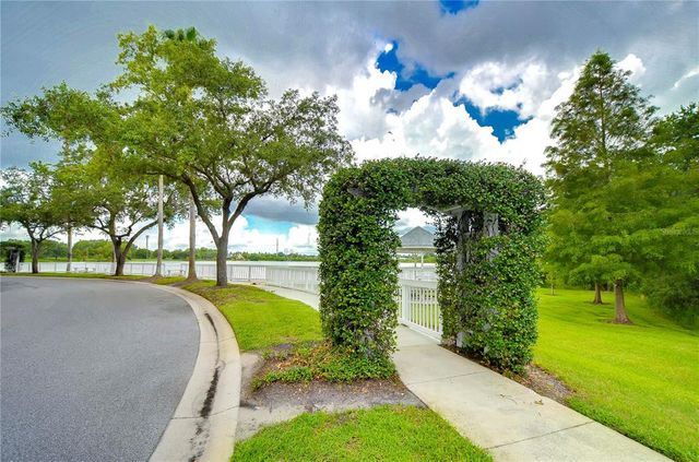 8907 ASHFORD GABLES, Tampa, FL 33626