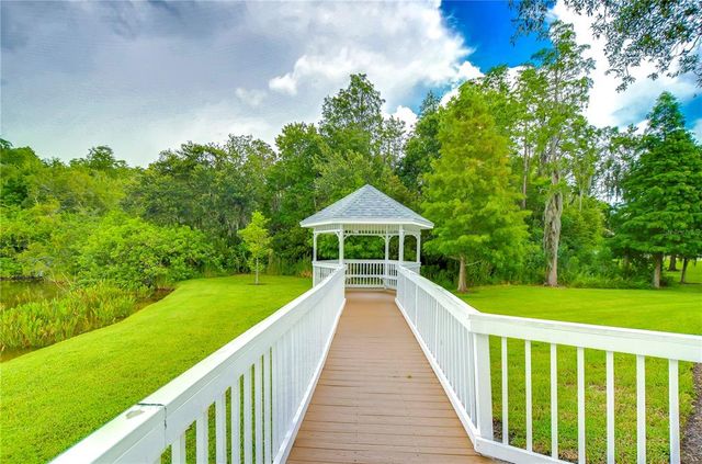 8907 ASHFORD GABLES, Tampa, FL 33626