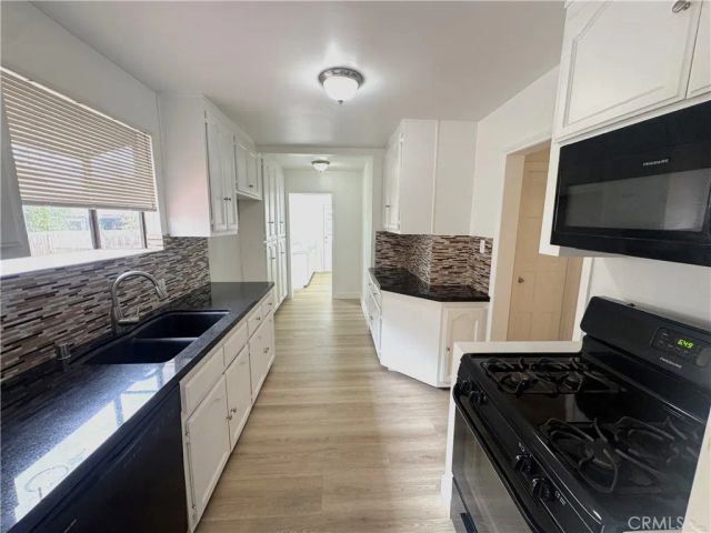 7017 Murietta Avenue, Van Nuys, CA 91405