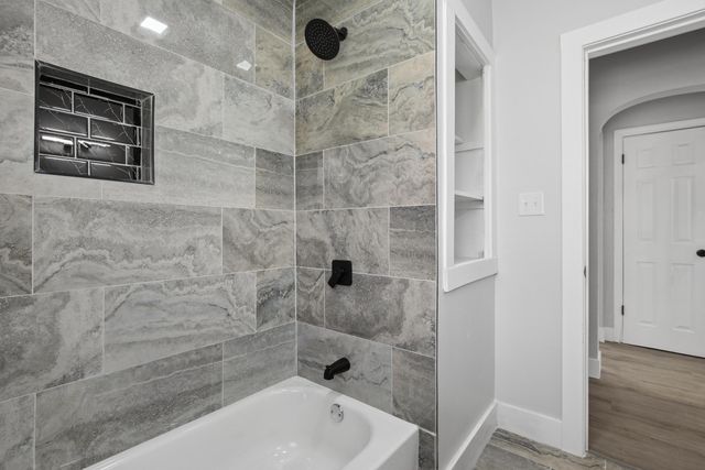 1133 E 19th Avenue, Columbus, OH 43211